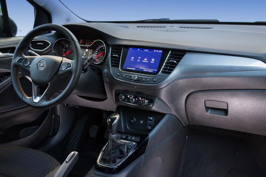 Интерьер Opel Crossland X Ecotec D 2017 года  (фото 36 из 40)